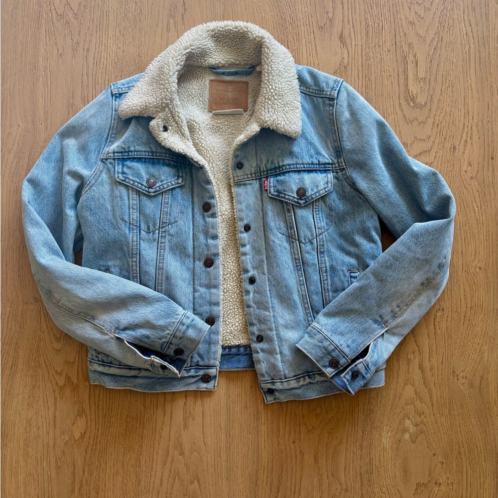 Levi's Blue Denim Jacket with Sherpa Lining
